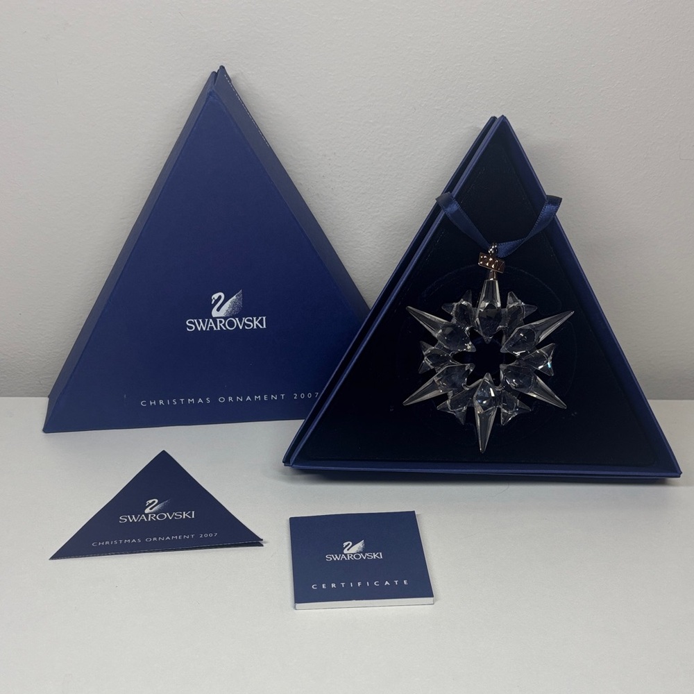 Swarovski Crystal 2007 Christmas Ornament with original packaging
